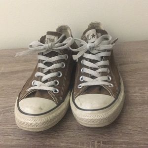 Brown Converse, very good condition! Size 7.